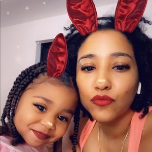 Meet your Posher, Daphnee